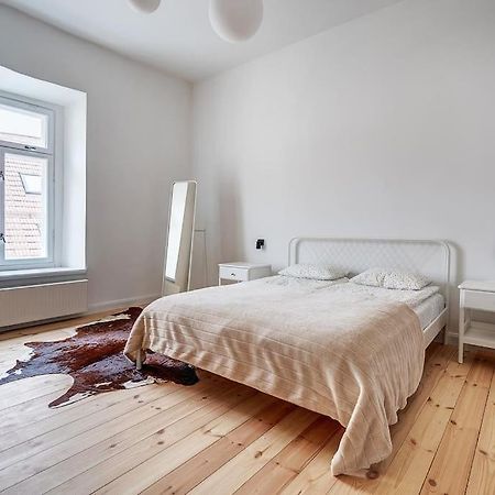 וילנה Spacious 2-Bedroom Flat In Old Town By Urban Rent מראה חיצוני תמונה