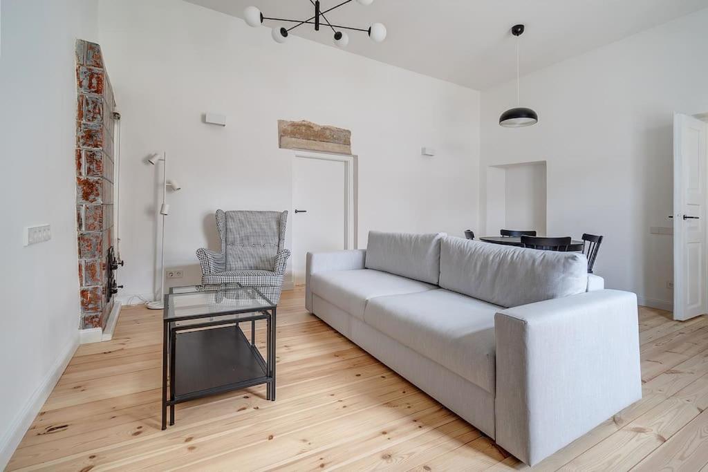 וילנה Spacious 2-Bedroom Flat In Old Town By Urban Rent מראה חיצוני תמונה