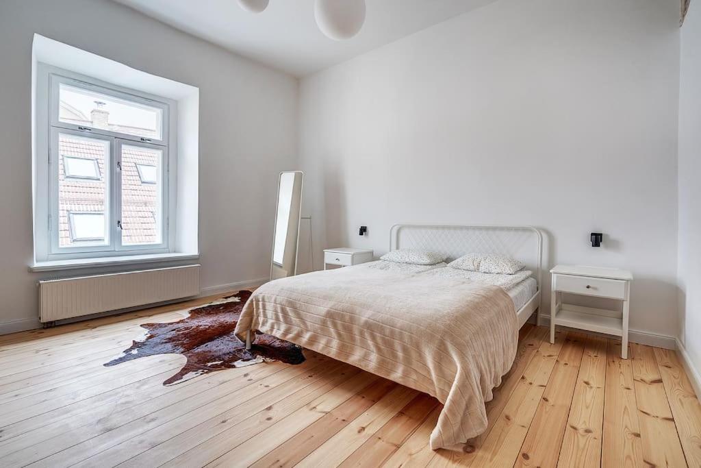 וילנה Spacious 2-Bedroom Flat In Old Town By Urban Rent מראה חיצוני תמונה