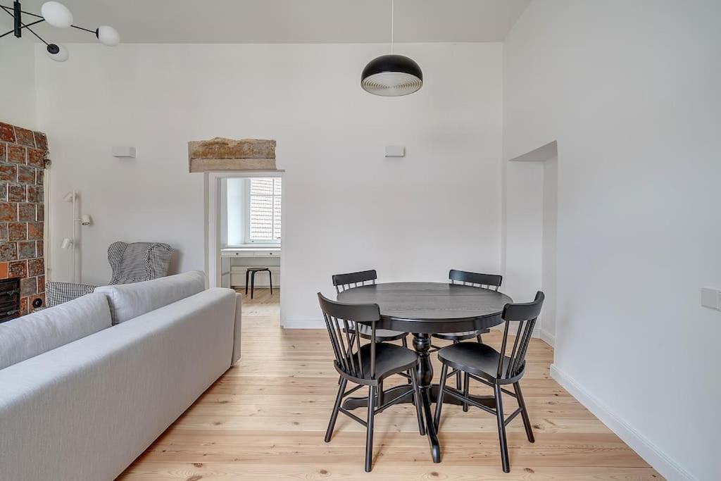 וילנה Spacious 2-Bedroom Flat In Old Town By Urban Rent מראה חיצוני תמונה