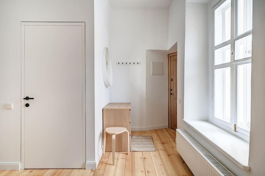 וילנה Spacious 2-Bedroom Flat In Old Town By Urban Rent מראה חיצוני תמונה